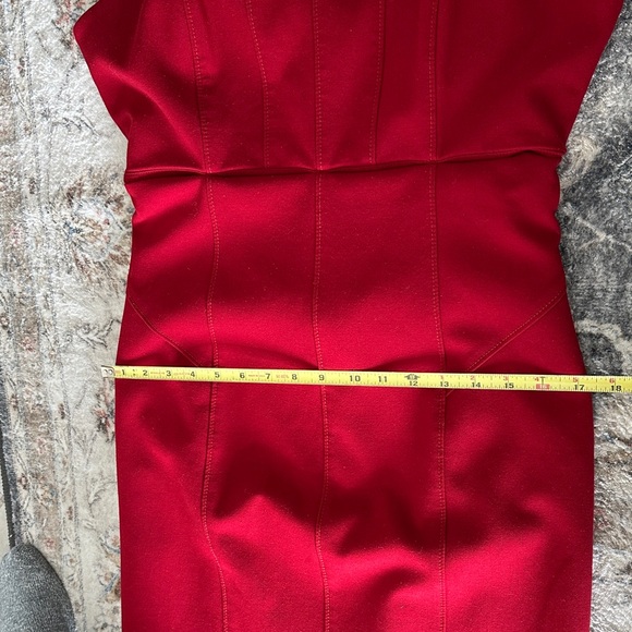 Cinq à Sept Bold Red Dakota Midi Dress - Picture 5 of 10